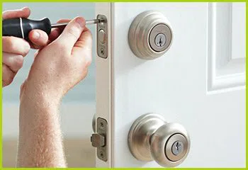 Expert Locksmith Services Cincinnati, OH 513-988-4098 - 13-new-locks-installation