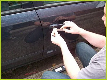 Expert Locksmith Services Cincinnati, OH 513-988-4098 Expert Locksmith Services Cincinnati, OH 513-988-4098 - 20-car-locksmiths